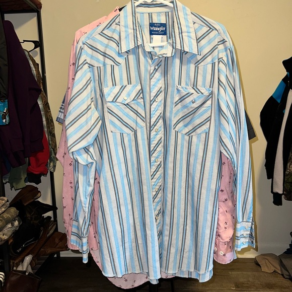 Wrangler Western Men's Light baby Blue and White Striped Shirt Size Large - Picture 1 of 4